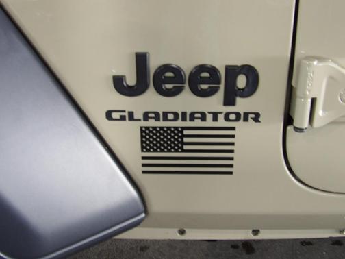 2020 Jeep Gladiator Sport