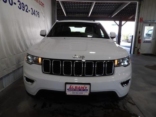 2018 Jeep Grand Cherokee Laredo