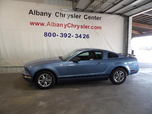 2005 Ford Mustang Premium