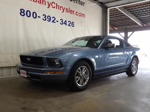 2005 Ford Mustang Premium