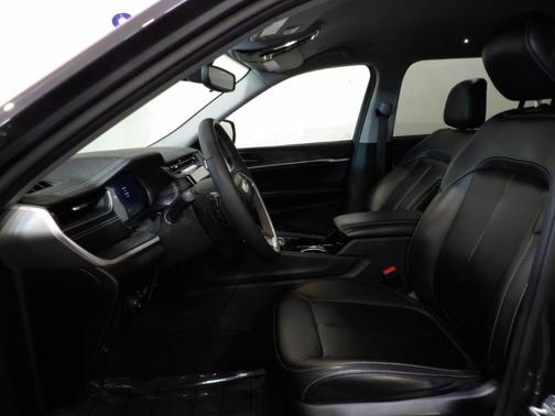 Baltic 2023 Jeep Grand Cherokee L Limited