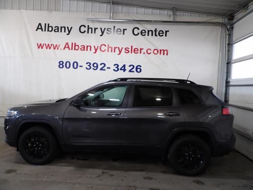2023 Jeep Cherokee Altitude Lux