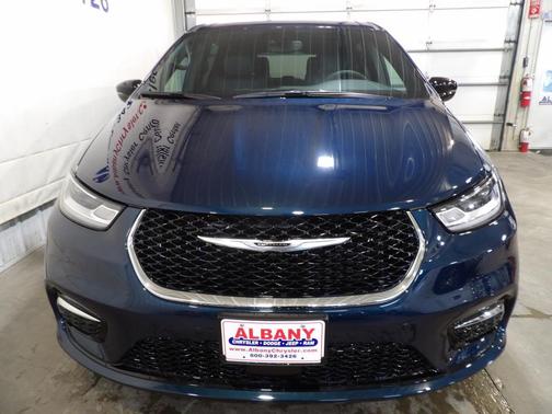 2025 Chrysler Pacifica Hybrid Select