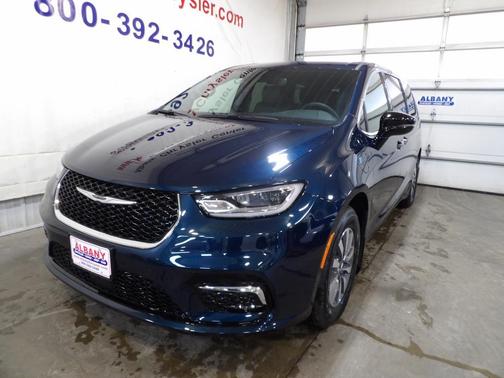 2025 Chrysler Pacifica Hybrid Select