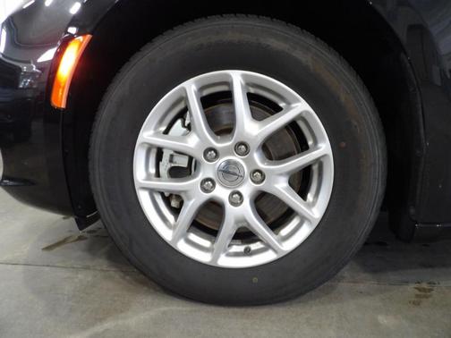 Black 2023 Chrysler Pacifica Touring-L