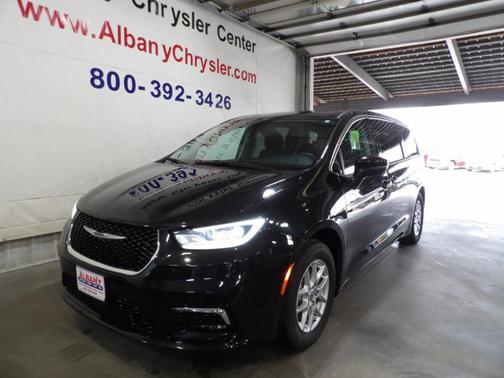 Black 2023 Chrysler Pacifica Touring-L