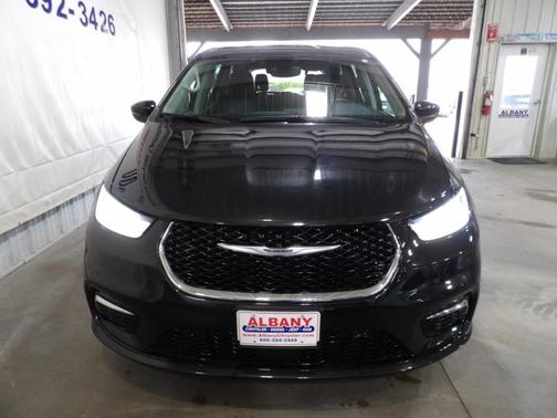 Black 2023 Chrysler Pacifica Touring-L