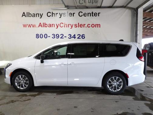 Bright White Clearcoat 2027 Chrysler Pacifica SELECT