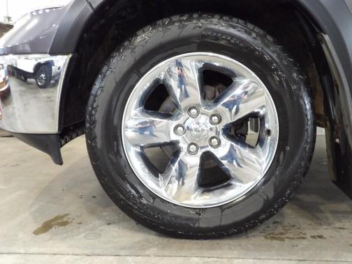2015 RAM 1500 SLT