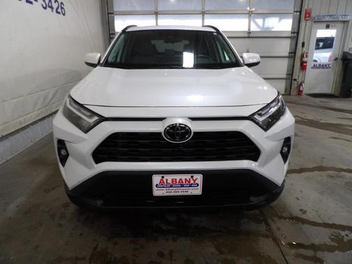 2025 Toyota RAV4 Hybrid XLE Premium
