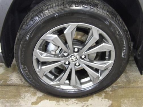 2025 Toyota RAV4 Hybrid XLE Premium