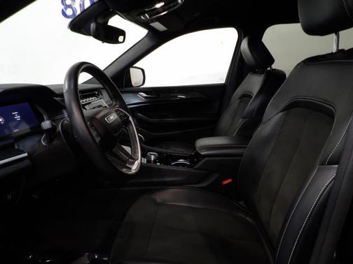 2022 Jeep Grand Cherokee L Laredo
