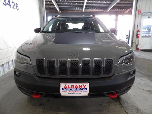 Gray 2022 Jeep Cherokee Trailhawk