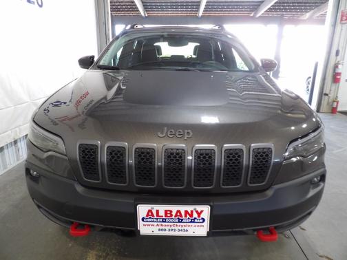 2022 Jeep Cherokee Trailhawk