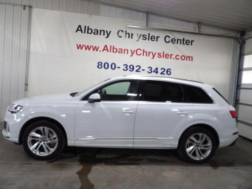 2023 Audi Q7 55 Premium Plus