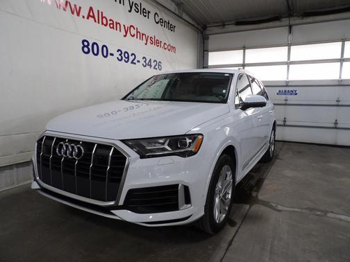 2023 Audi Q7 55 Premium Plus