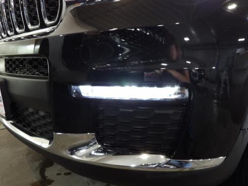 Black 2023 Jeep Grand Cherokee L Limited