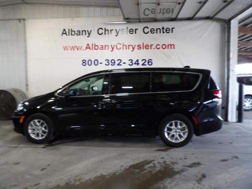 2024 Chrysler Pacifica Touring-L