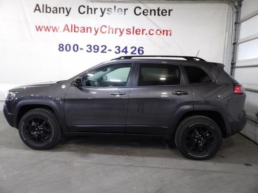 2022 Jeep Cherokee Trailhawk
