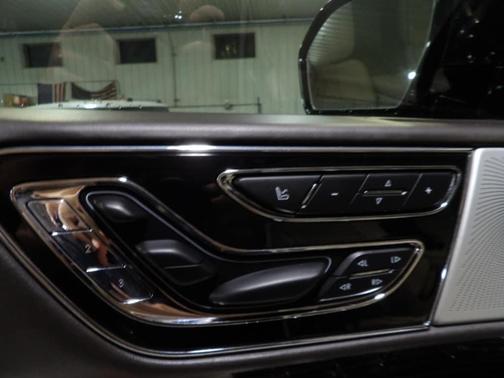 2018 Lincoln Navigator Black Label