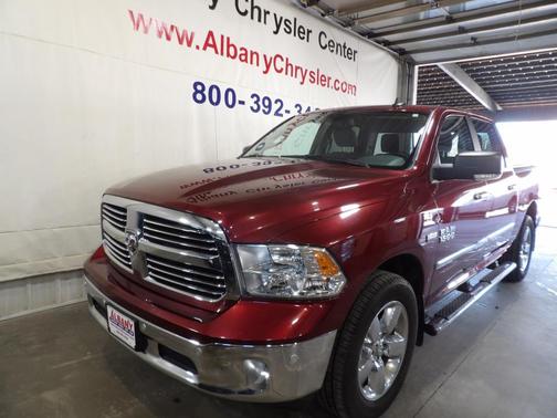 2017 RAM 1500 SLT