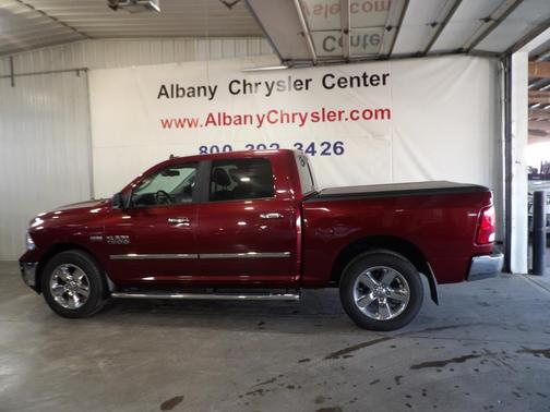 2017 RAM 1500 SLT