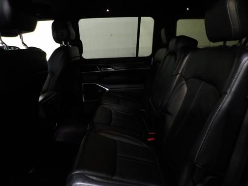 2023 Jeep Wagoneer L Series II