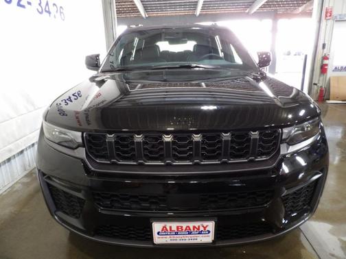 Diamond Black 2026 Jeep Grand Cherokee L Limited