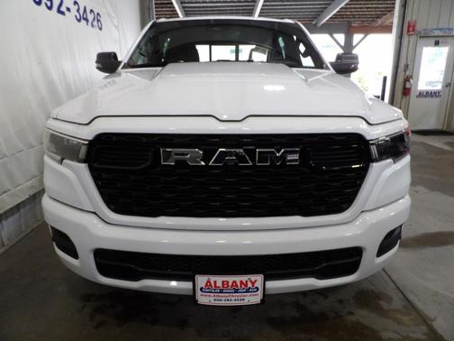 Bright White Clearcoat 2026 RAM 1500 Big Horn