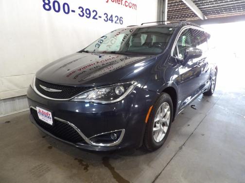 Gray 2020 Chrysler Pacifica Limited