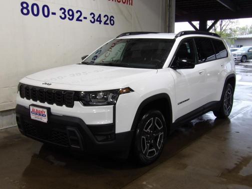 Bright White Clearcoat 2026 Jeep Cherokee LAREDO/LIMITED