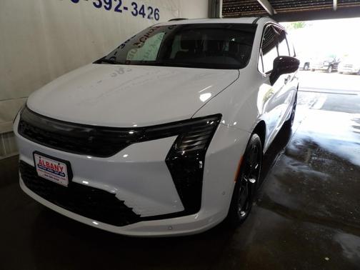 Bright White Clearcoat 2027 Chrysler Pacifica LIMITED