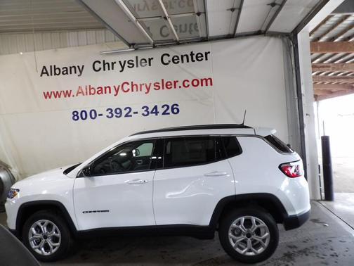 2025 Jeep Compass Latitude