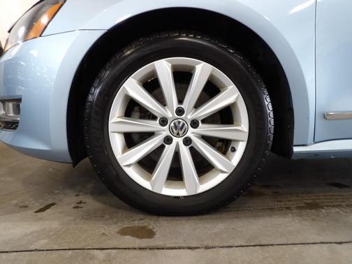 2013 Volkswagen Passat 2.5 SEL