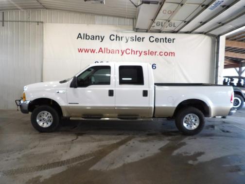 White 2000 Ford F-250 Lariat