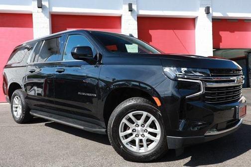 2024 Chevrolet Suburban LT