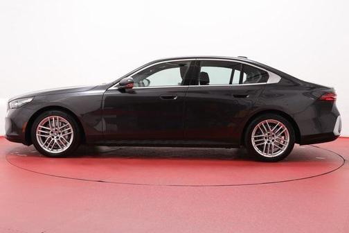 2024 BMW 530 i