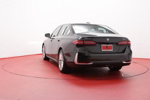 2024 BMW 530 i