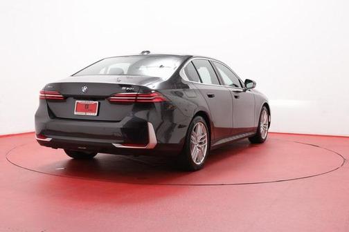 2024 BMW 530 i
