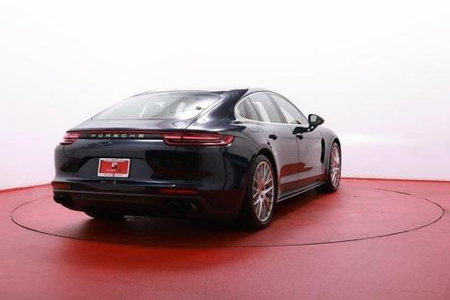 2017 Porsche Panamera 4S
