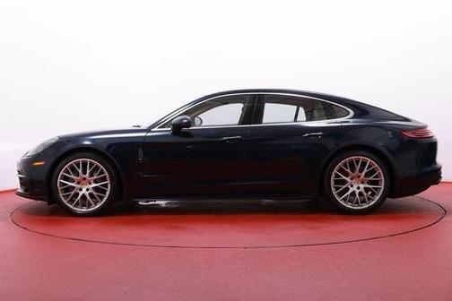 2017 Porsche Panamera 4S