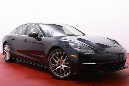 2017 Porsche Panamera 4S
