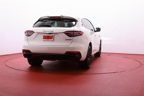 2022 Maserati Levante Modena