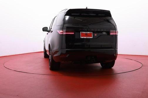 2023 Land Rover Discovery P300 S R-Dynamic