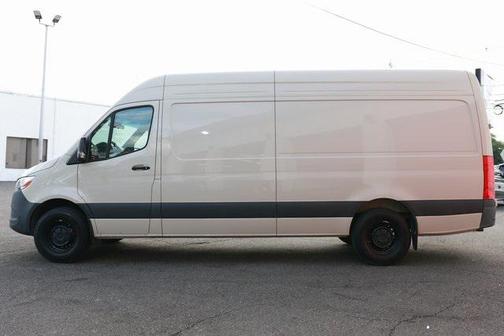 2024 Mercedes-Benz Sprinter 2500 Cargo 170 WB