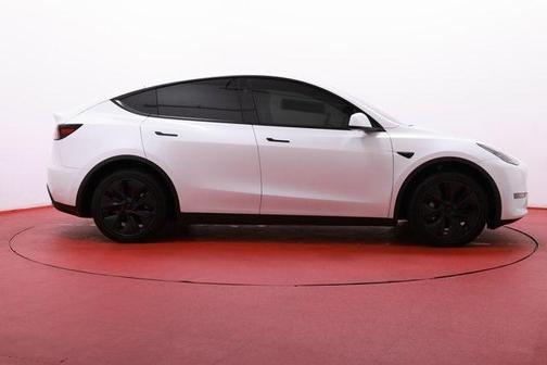 2025 Tesla Model Y Long Range Dual Motor Rear-Wheel Drive