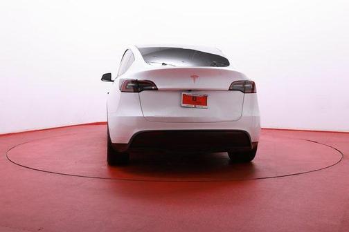 2025 Tesla Model Y Long Range Dual Motor Rear-Wheel Drive