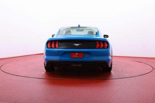 2022 Ford Mustang EcoBoost