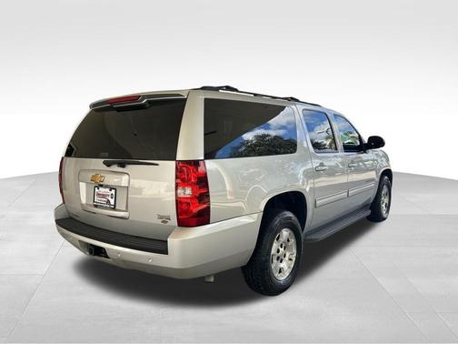 2013 Chevrolet Suburban 1500 LS