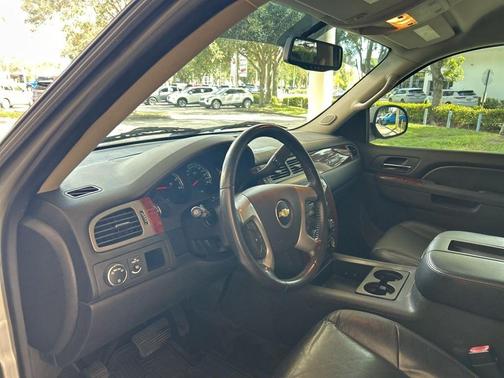 2013 Chevrolet Suburban 1500 LS